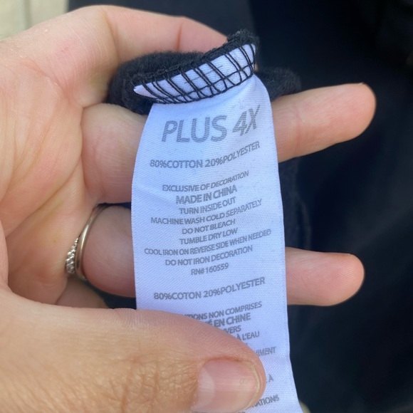 WEAR by Erin Andrews KC Kansas City Chiefs Modest Cropped Hoodie Women's 4X - Picture 9 of 9